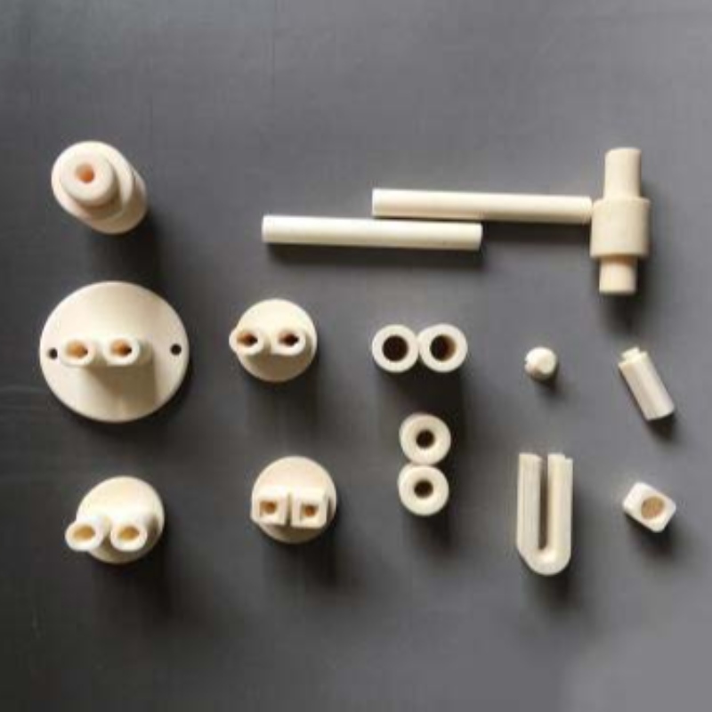 A diferença entre cerâmica de alumina e cerâmica ordinária